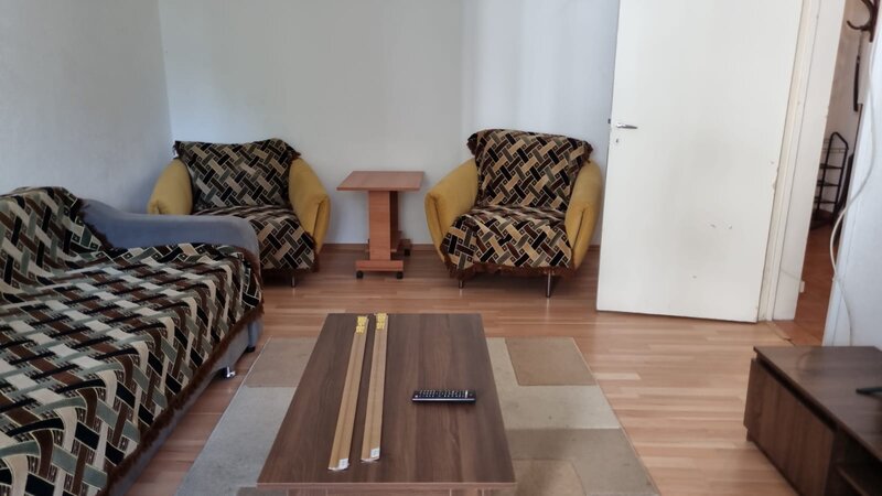 Titan, Nicolae Grigorescu stradal, 5 minute metrou,