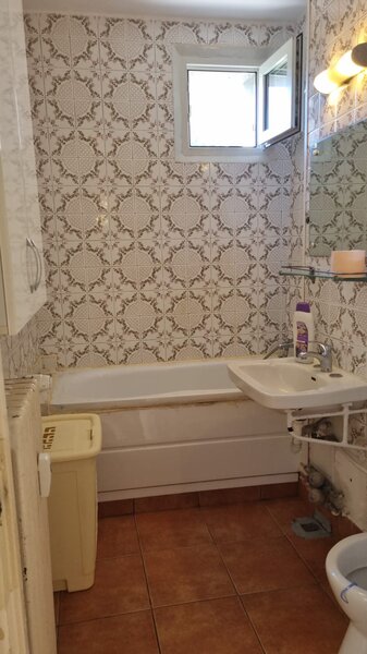 Titan, Nicolae Grigorescu stradal, 5 minute metrou,