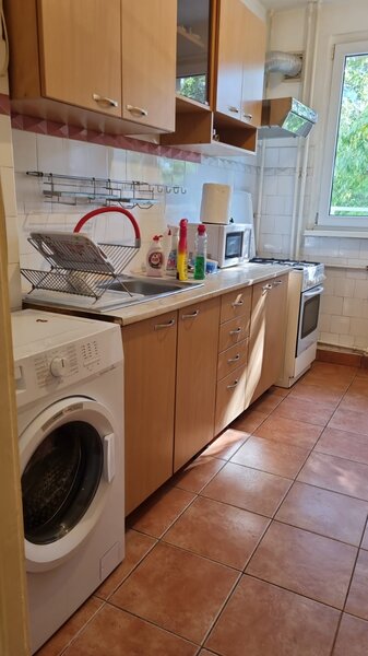 Titan, Nicolae Grigorescu stradal, 5 minute metrou,